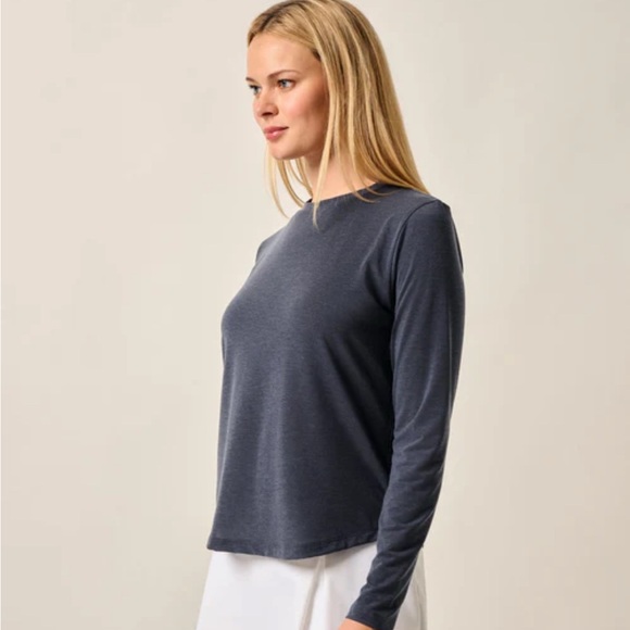 Johnnie-O Course Tee Women’s XL NAVY BLUE Performance Featherweight T-Shirt NWOT - Picture 2 of 8